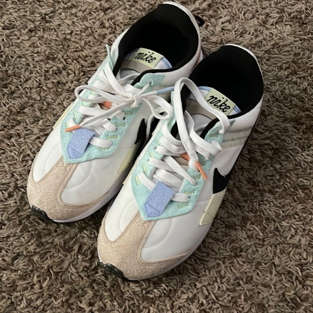 Nike size 8.5